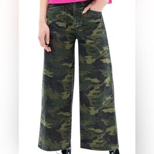 ASKK NY Virginia Camo Twill High-Rise Patch Pocket Wide-Leg Cropped Pants